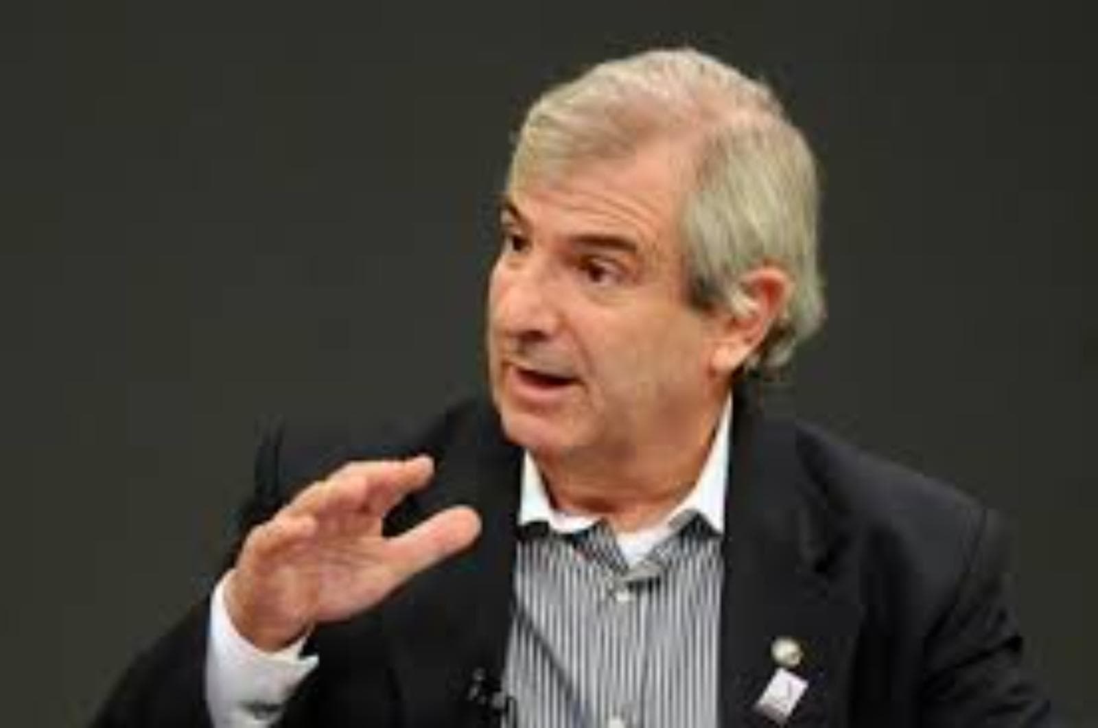 Ahorrar no es lo mismo que desarmar: ciencia, política y responsabilidad universitaria