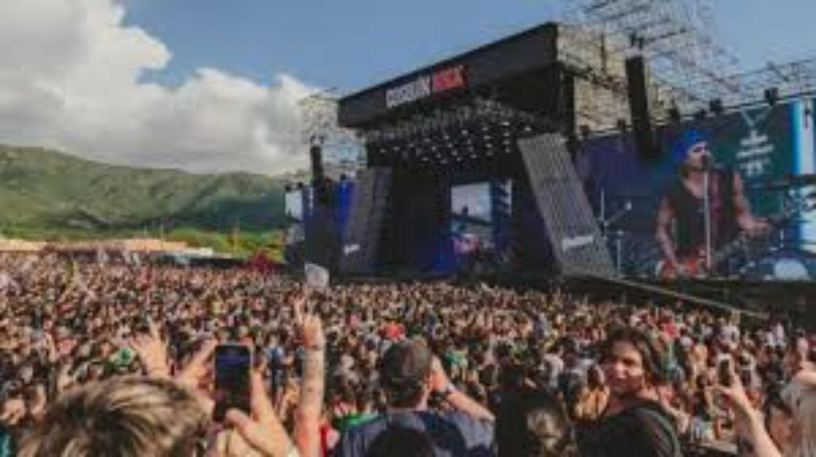 JBL propone auriculares y parlantes para la previa del festival Cosquín Rock