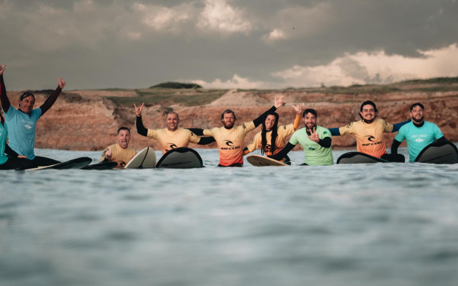 Las Golondrinas impulsa el Wave Challenge y premia la mejor ola en cuatro países