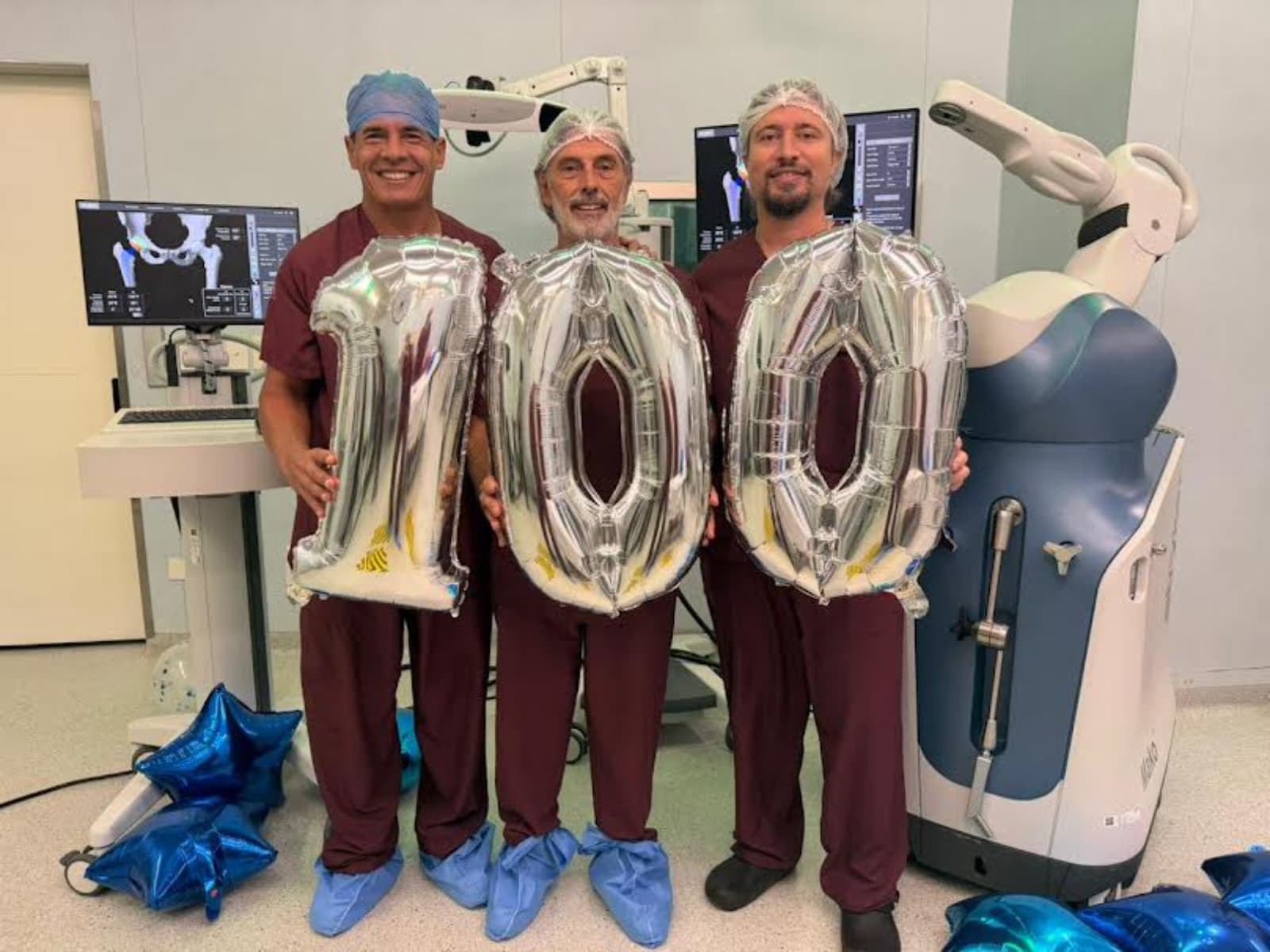 La cirugía robótica alcanzó 100 reemplazos de cadera y rodilla en Argentina