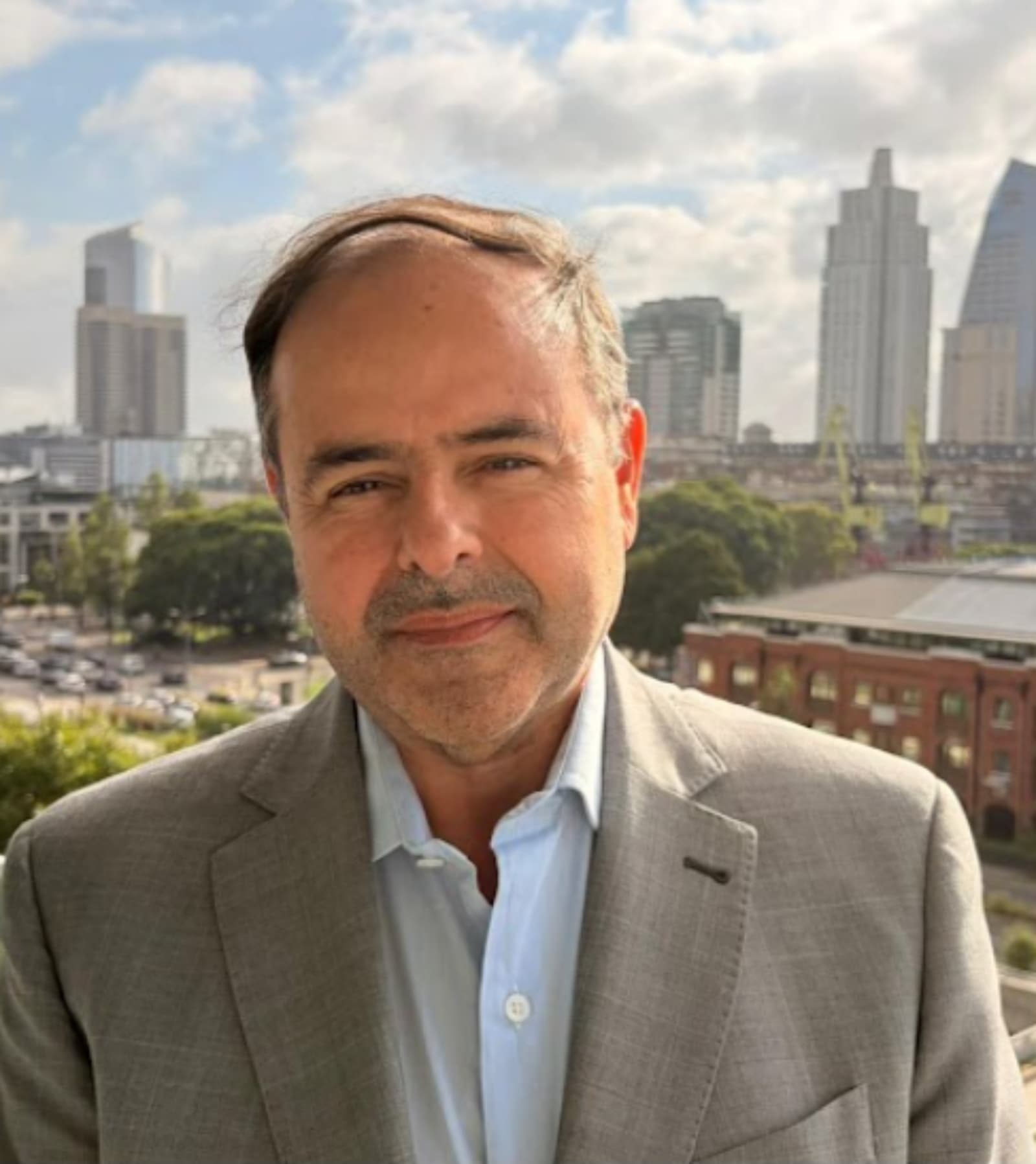 Carlos Gesino asumió como CEO de Mills Capital en una etapa de expansión