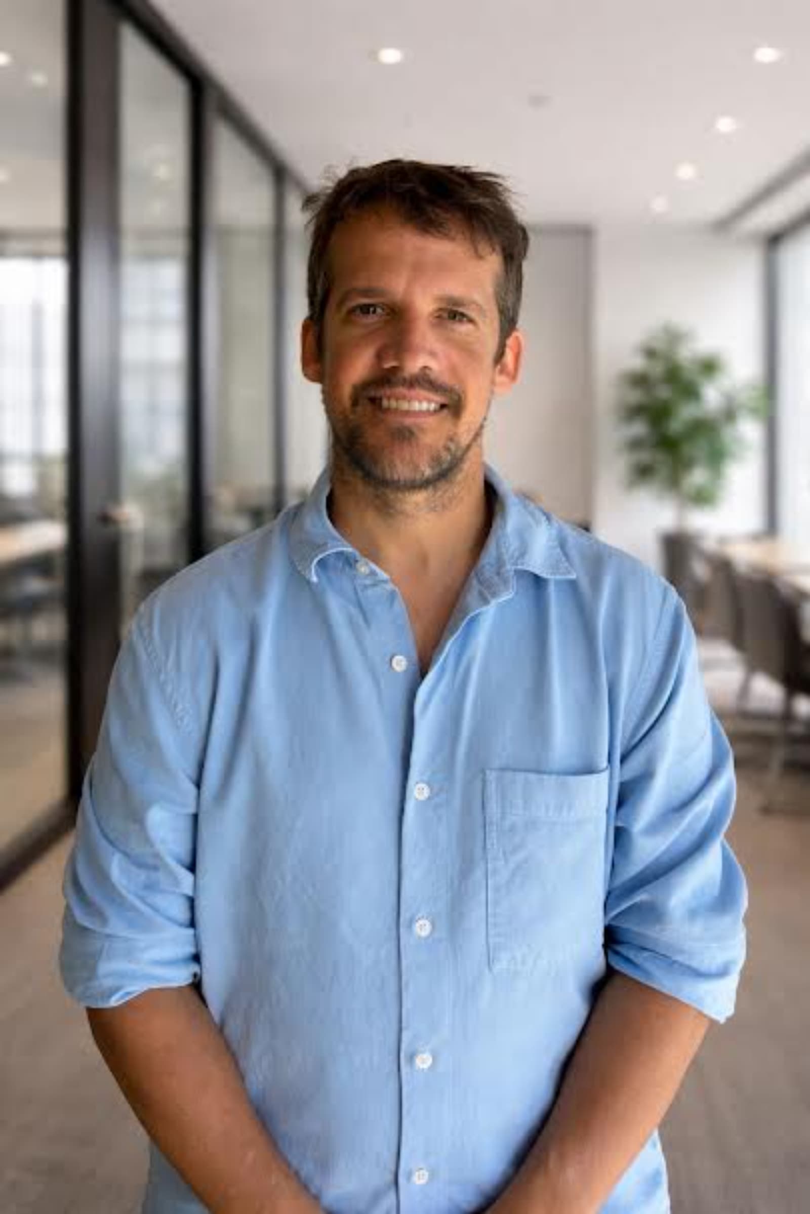 Relanzaron AIKESTAR, una plataforma de gestión financiera con asistente de IA para hogares y pequeños negocios