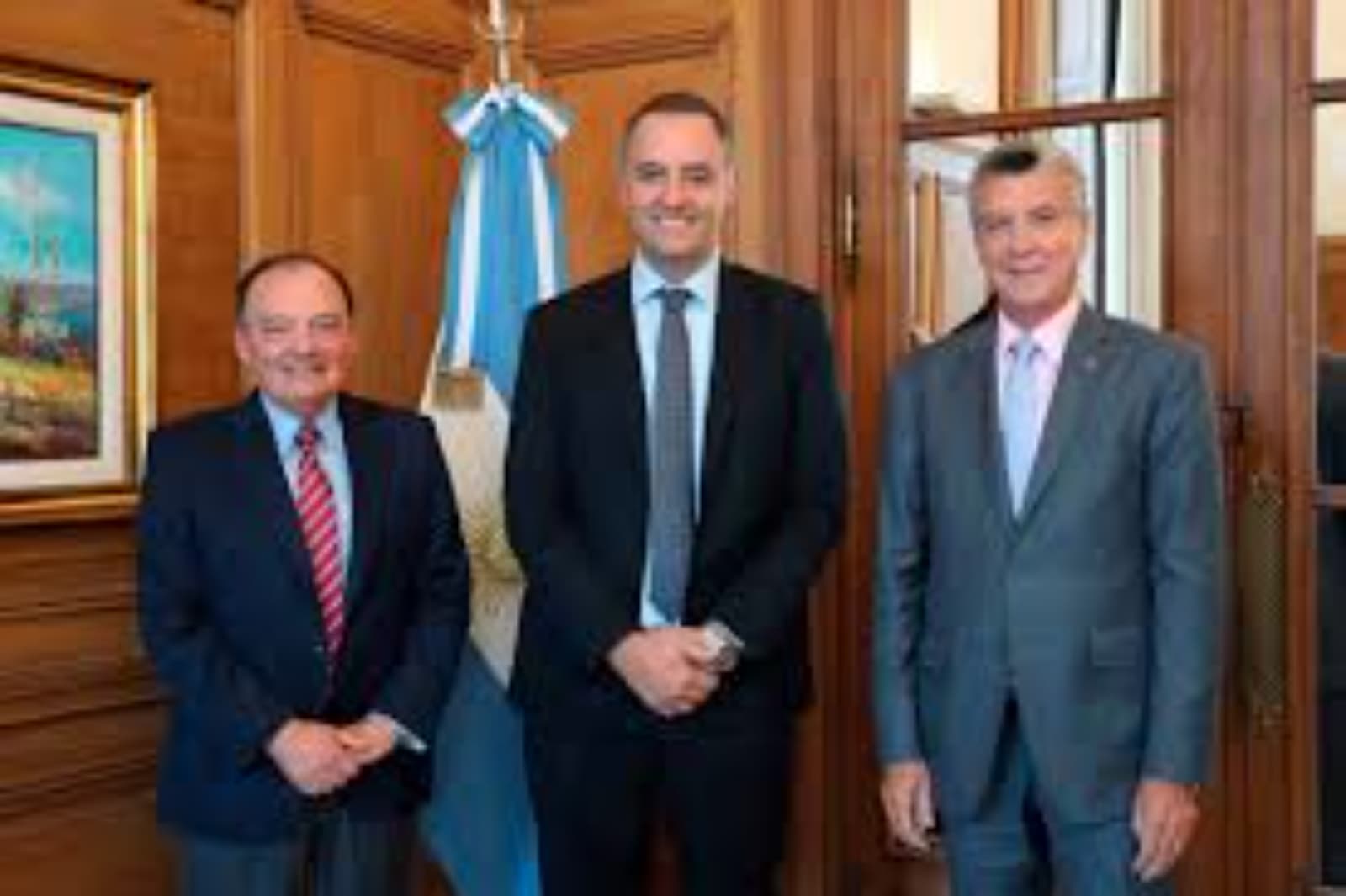 La CAC se reunió con Manuel Adorni y planteó agenda para comercio y servicios