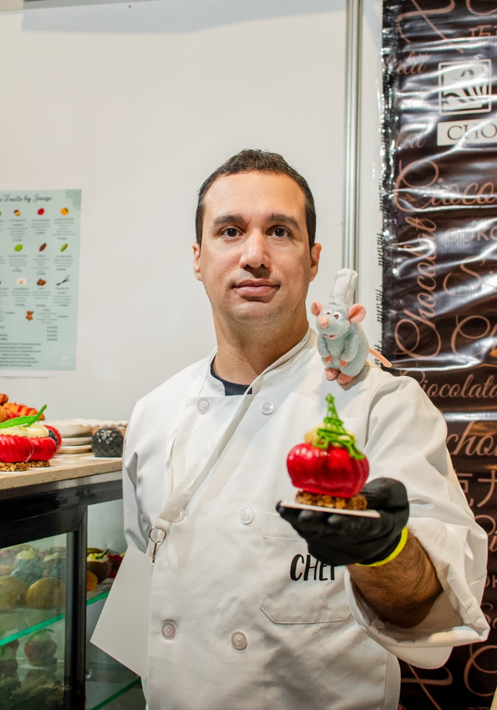 Joaquín Pantuso desarrolla “Les Fruits”, postres hiperrealistas inspirados en alta pastelería francesa