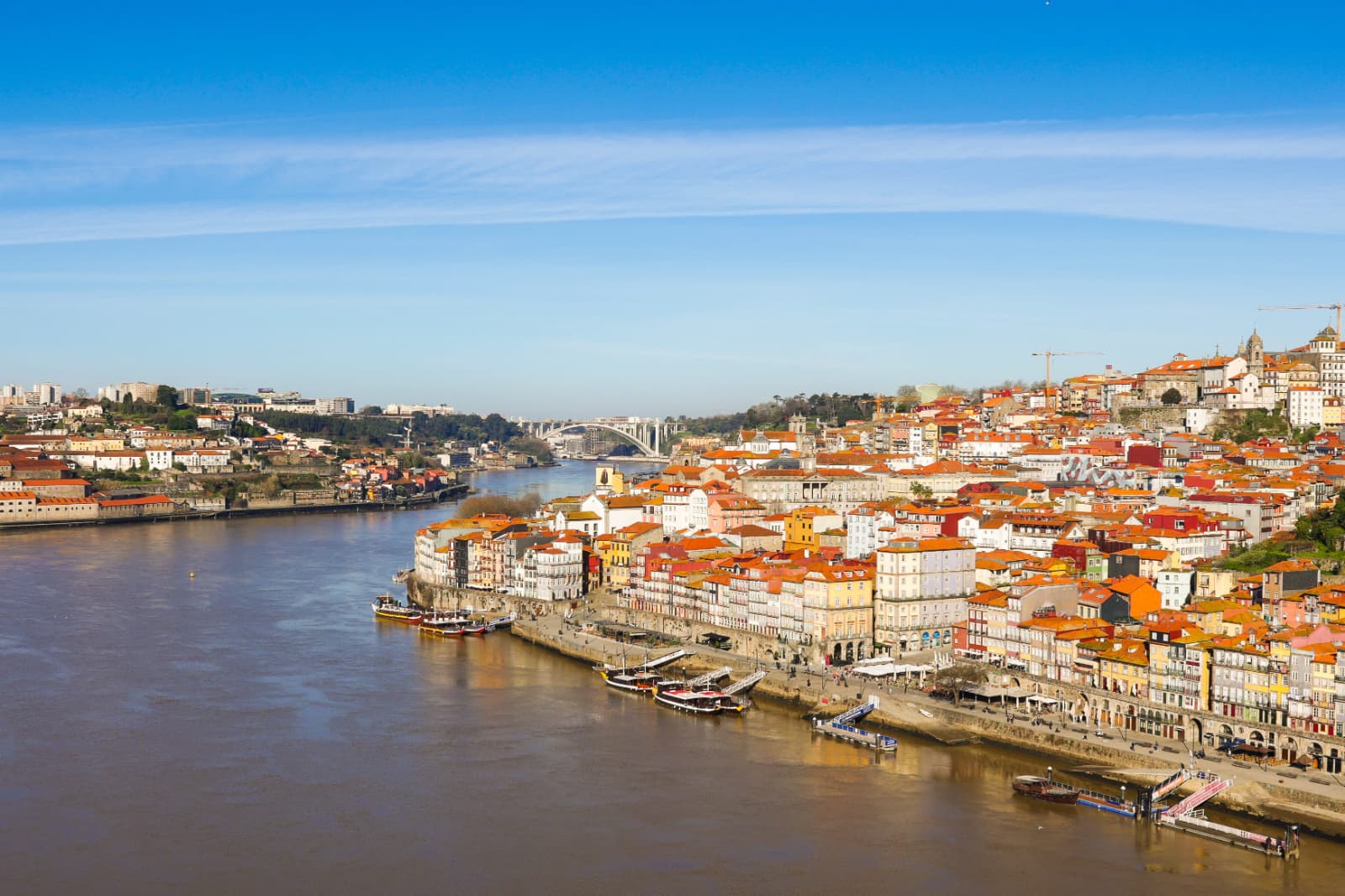 Delta presenta Delta Destinations para planificar el verano europeo 2026 con guías y cuestionario