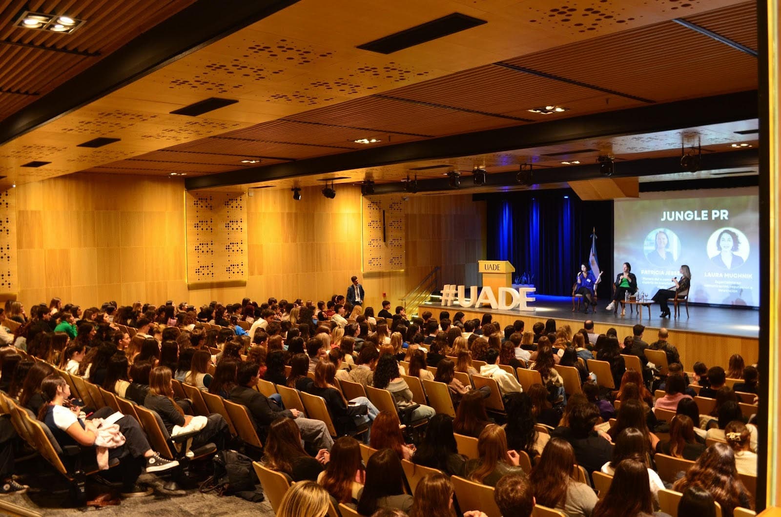 UADE PRSSA organiza Next Gen PR y lleva la District Conference 2026 a UADE