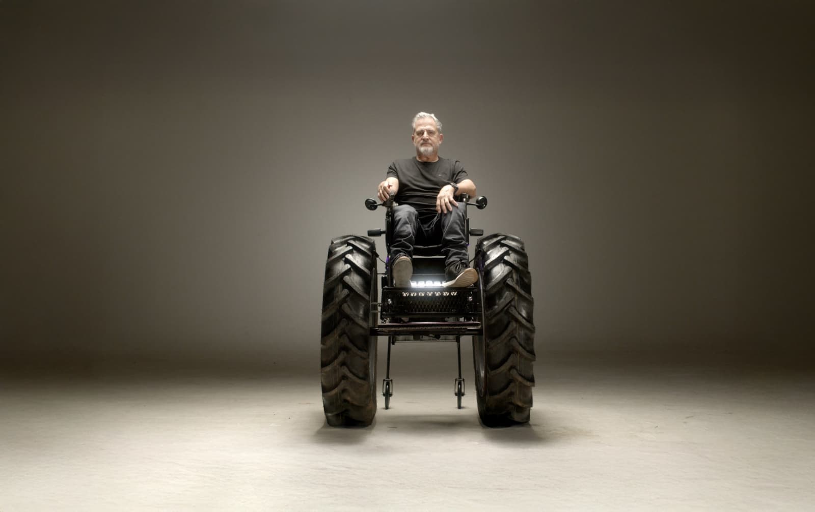 Fundación Jean Maggi y VML Argentina presentaron la SILLA MONSTER contra rampas bloqueadas