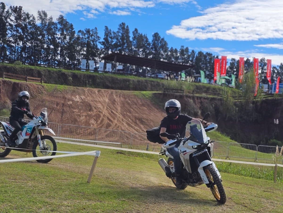 Kove exhibe su ADN deportivo en el Travel Fest 202