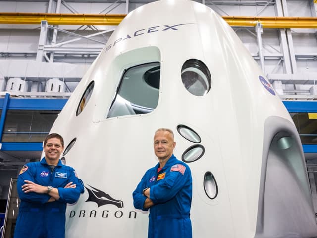 SpaceX y Boeing compiten para llevar astronautas al espacio