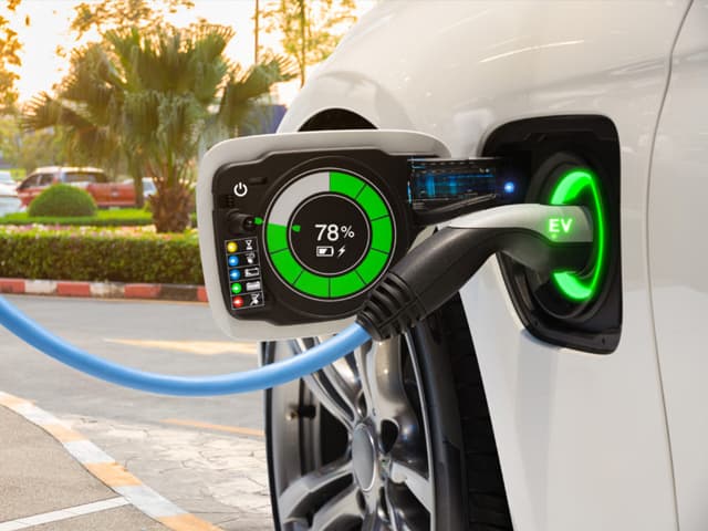 Electrificación automotriz en Argentina: impulso clave según PwC