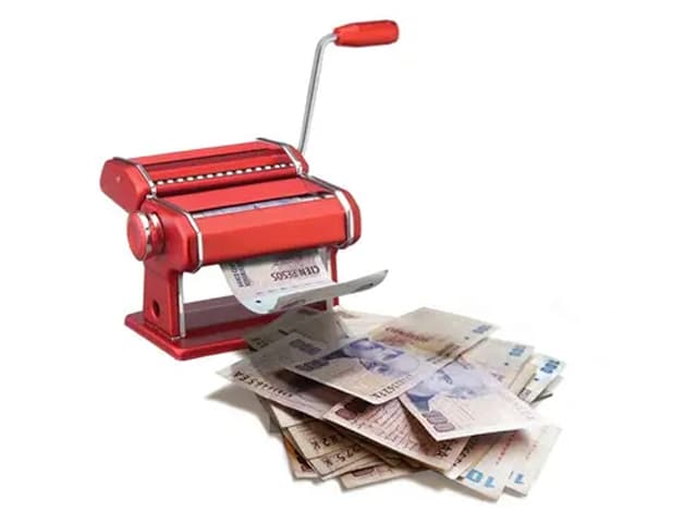 Ajuste que obliga a emitir y  no garantiza calma cambiaria