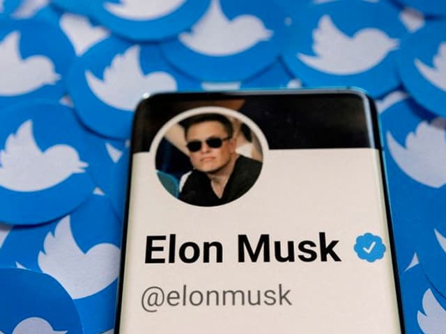 NASA acelera competencia a SpaceX tras amenazas de Elon Musk