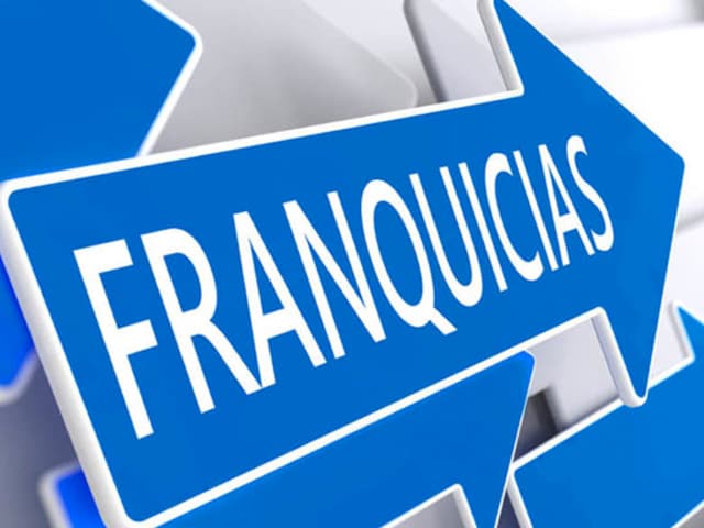 Next English Institute amplía franquicias en Argentina y Paraguay 2025