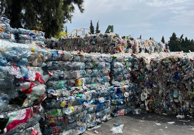 Reaquila, la climatech argentina que lidera la transición tecnológica hacia un mercado regulado de envases en Argentina