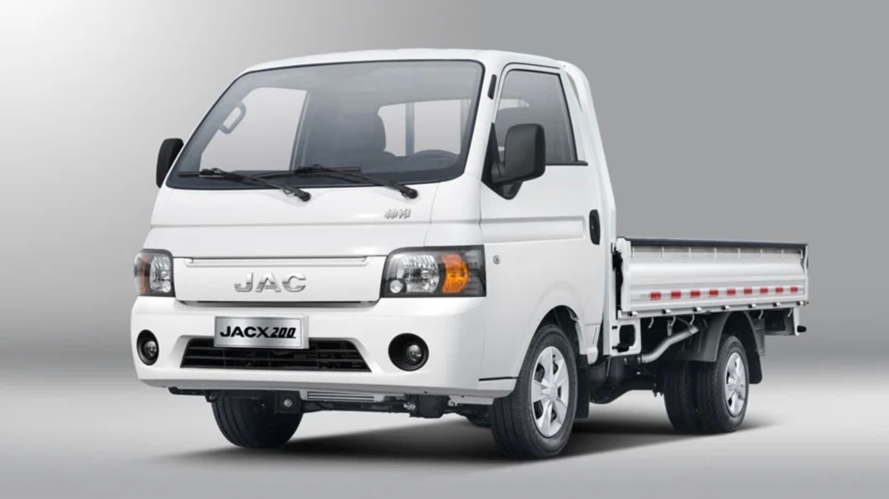 JAC Motors refuerza su estrategia en Argentina con nuevas tecnologías y producción local