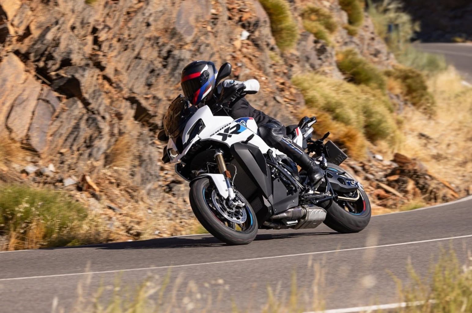 BMW lanza en Argentina la renovada S 1000 XR con 3 versiones