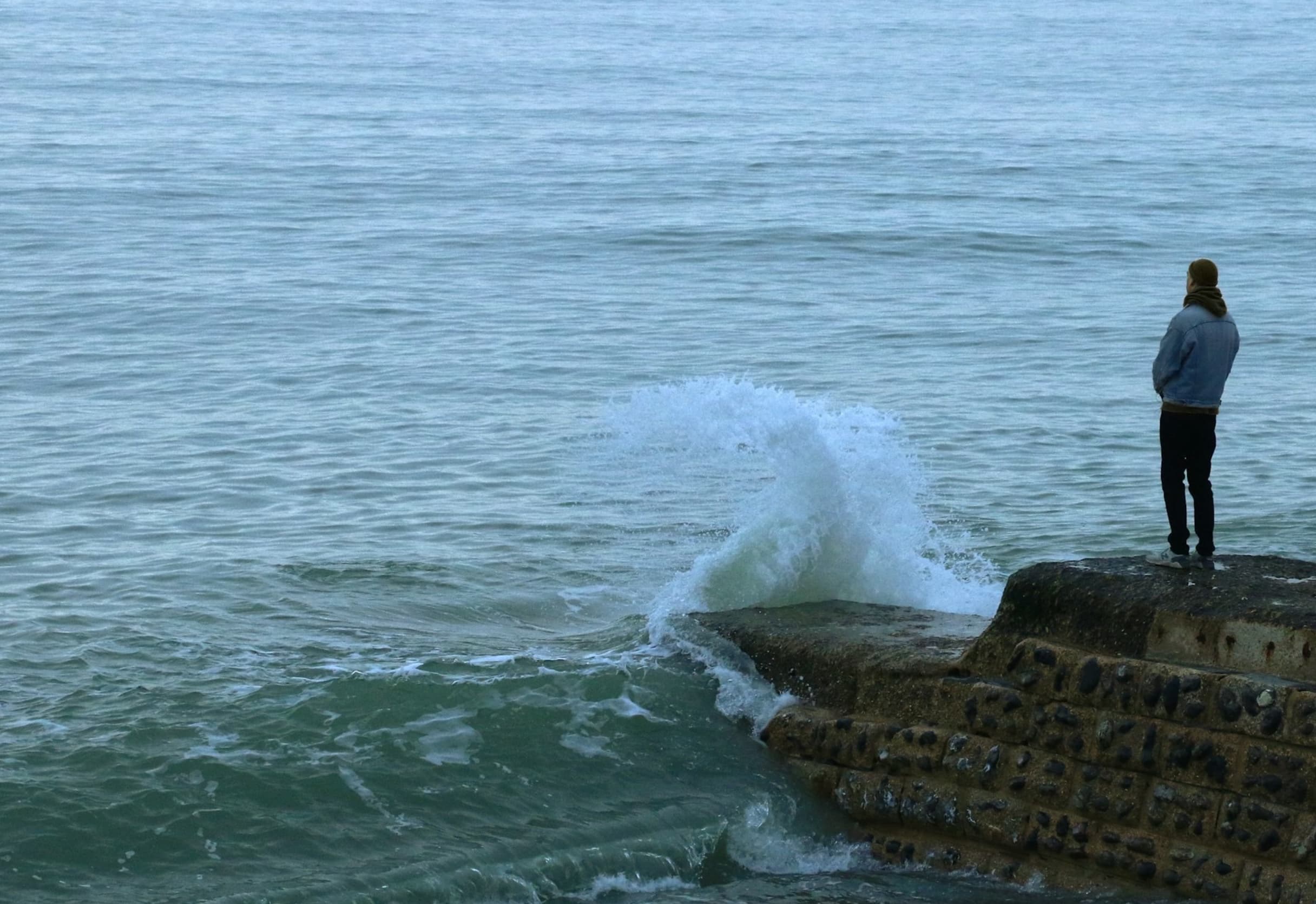 Aumento de viajes en solitario en Argentina, según Booking.com 2025