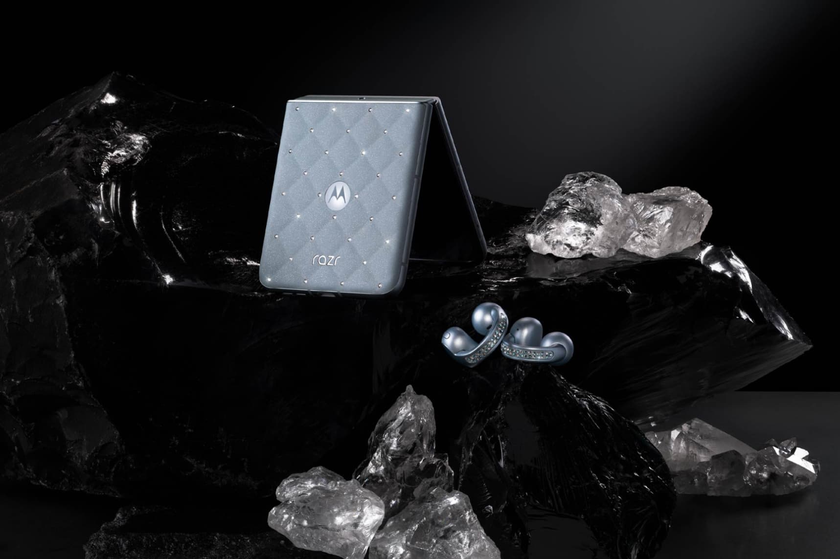 Motorola lanza en Argentina la exclusiva colección con Swarovski