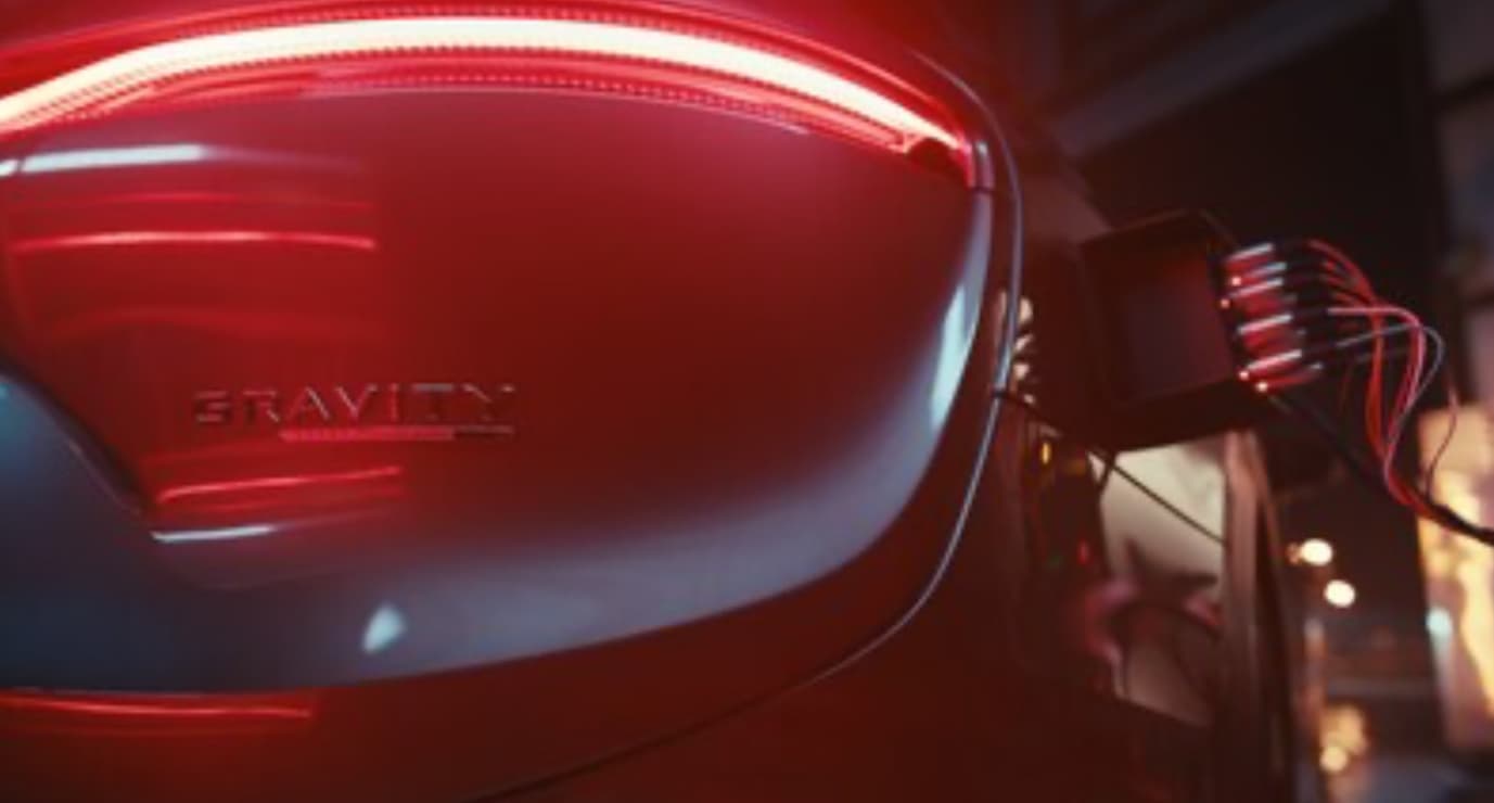 Lucid presenta Gravity con campaña global junto a Timothée Chalamet y James Mangold