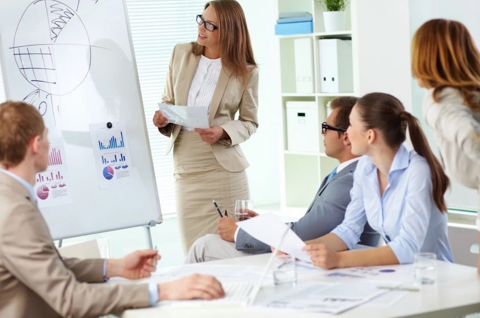 Strategy replica su programa de pasantías argentino como modelo global para captar talento