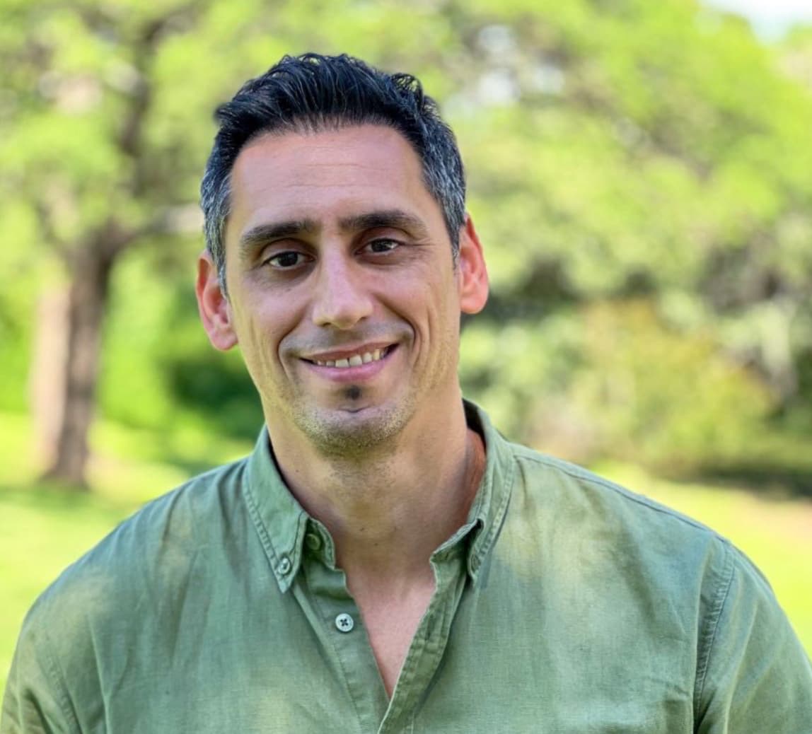 Transformación de la experiencia del cliente: integración estratégica de tecnología e interacción humana