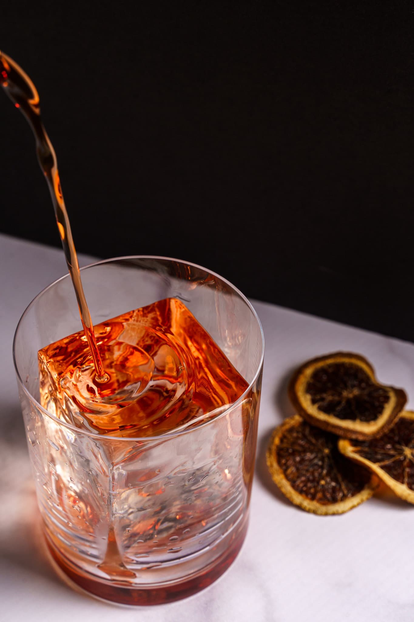 Prisma Clear Ice introduce el hielo cristalino como elemento central en la coctelería argentina