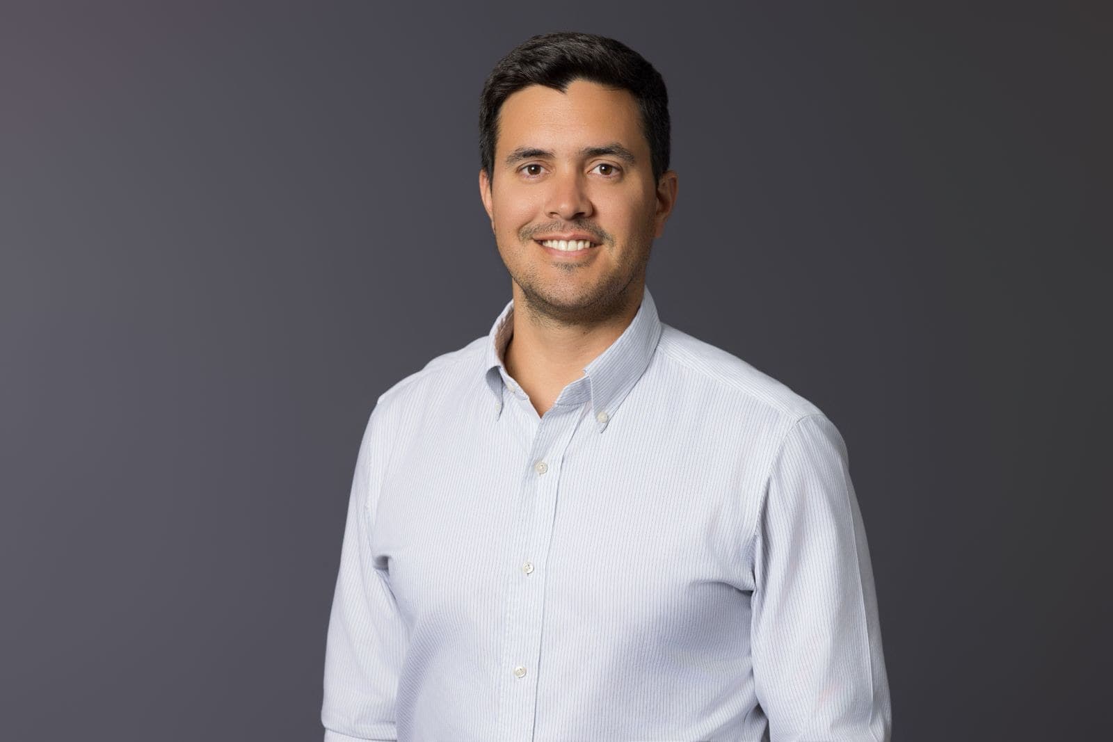 Facundo Siviero se incorpora a /q99 para liderar la transformación tecnológica en energía