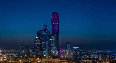 Riad albergará la Conferencia General de la ONUDI 2025 para promover la industrialización sostenible