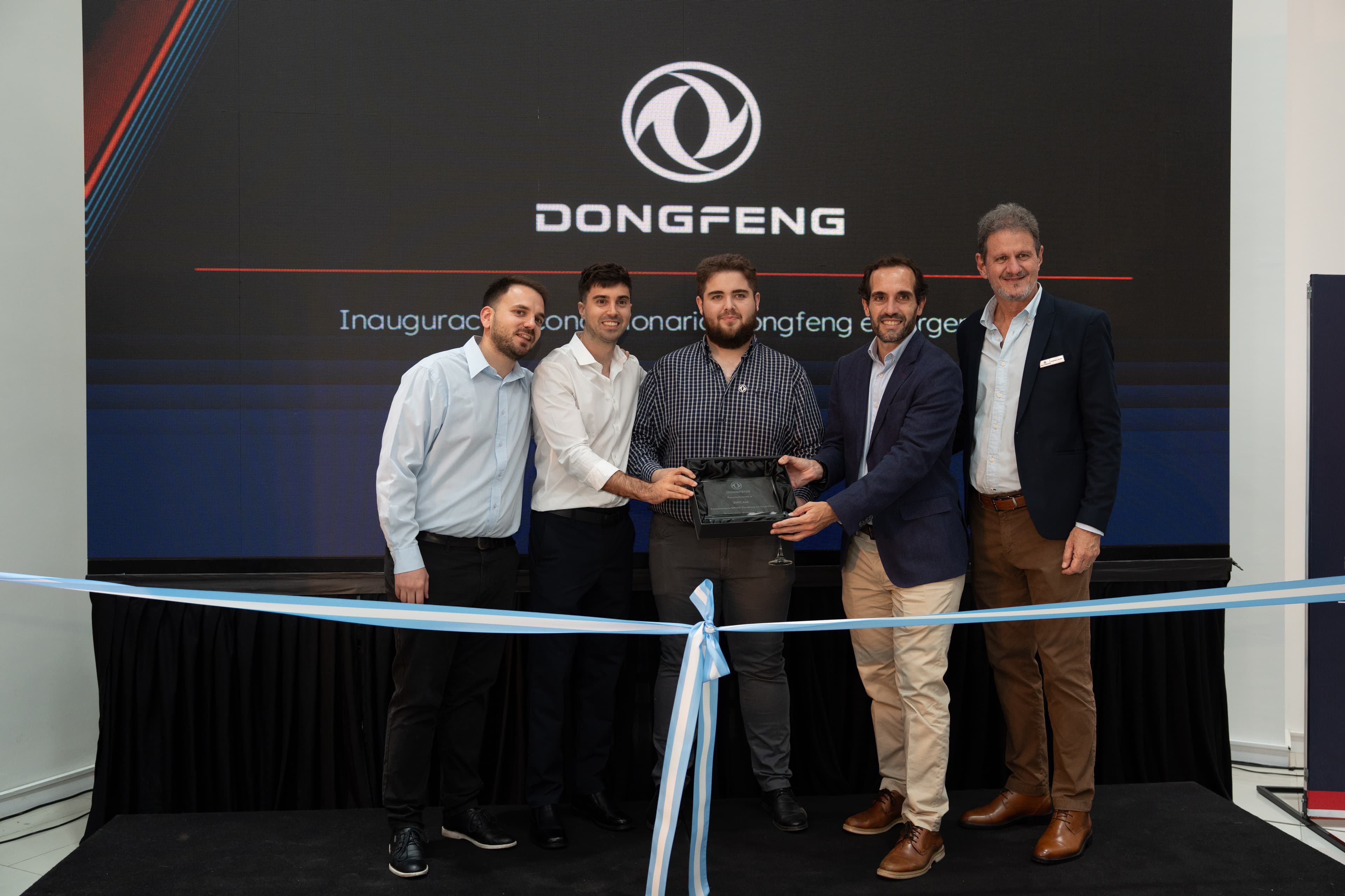 Dongfeng inaugura concesionario Shicam en Moreno como parte de su expansión nacional