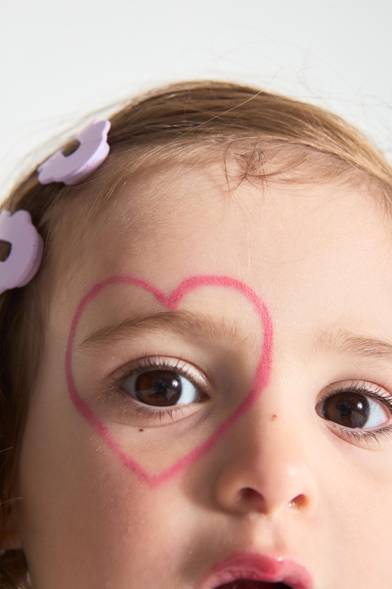 Allowy presenta una línea de playcare para chicos desde los 3 años