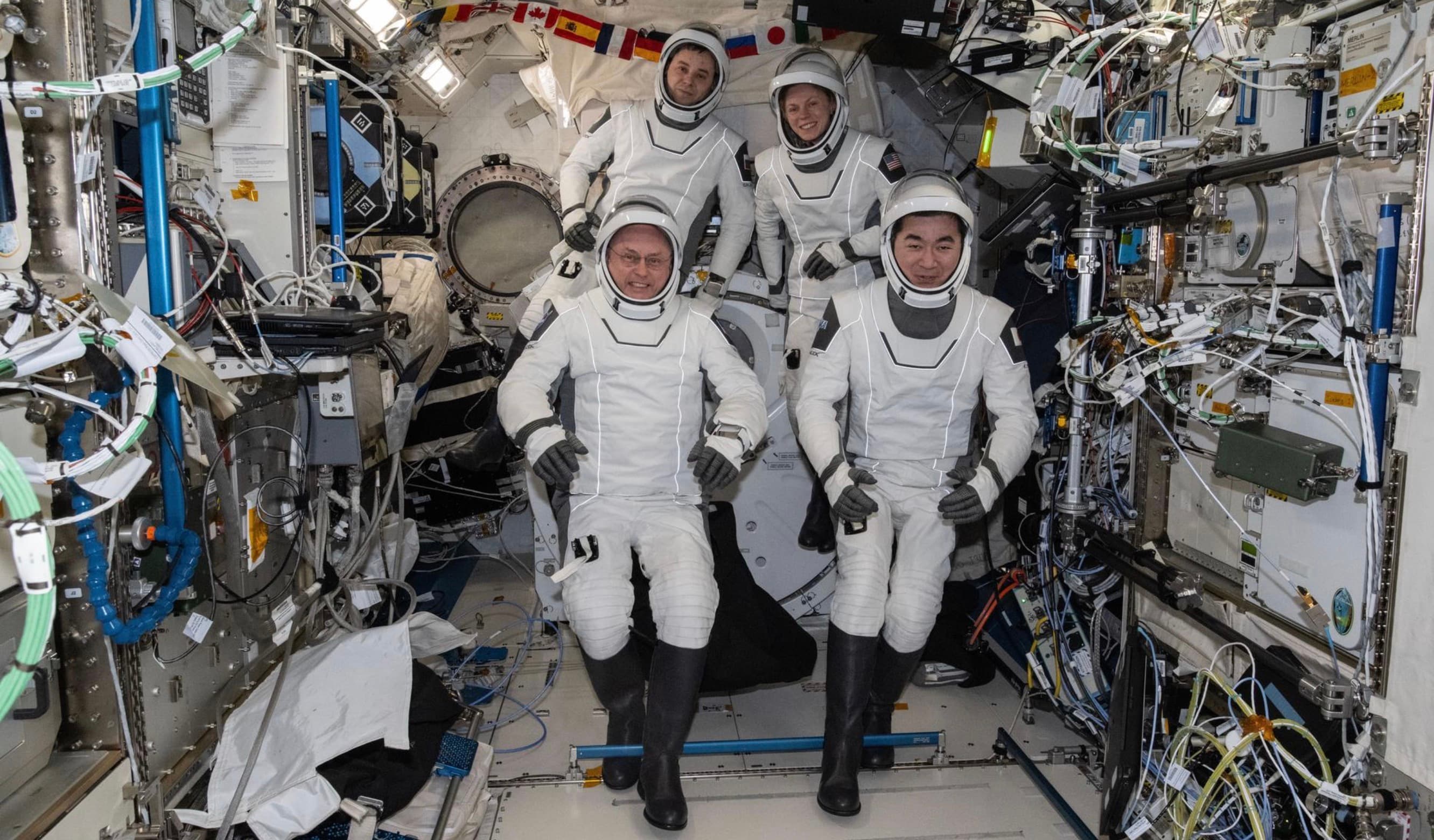 850 horas de ciencia en órbita y una lección terrenal sobre salud, logística y riesgo