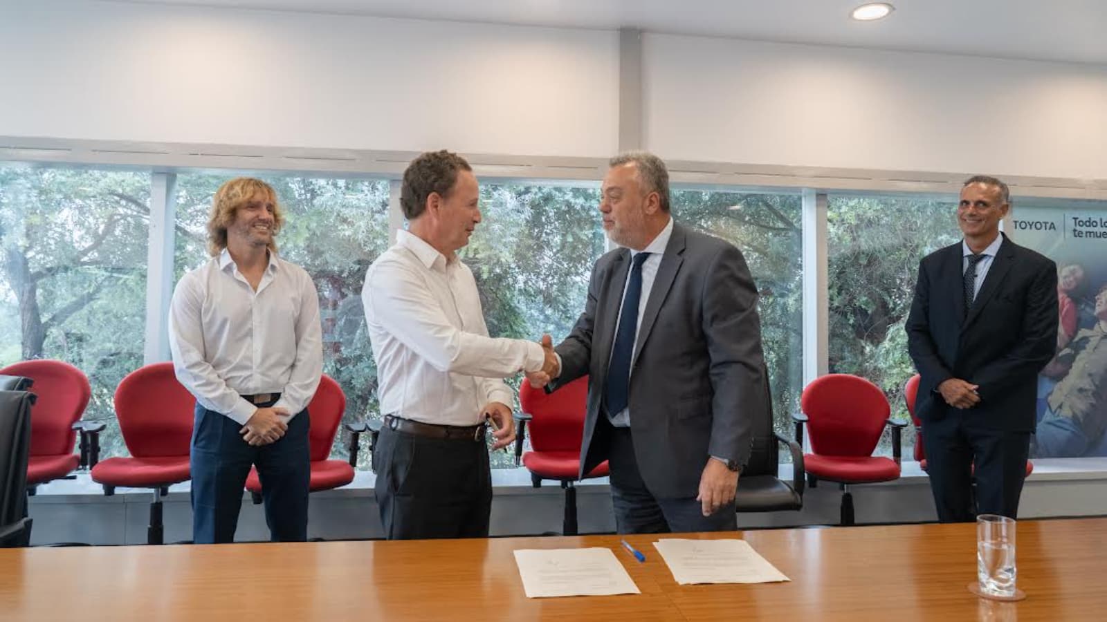 Toyota Argentina y Cesvi impulsan el reciclado de vehículos Toyota y Lexus fuera de uso