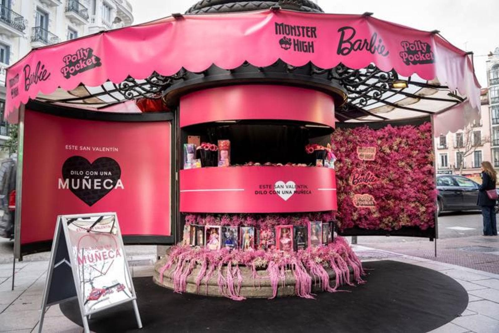 Mattel instala en Madrid un pop-up de muñecas Collector por San Valentín