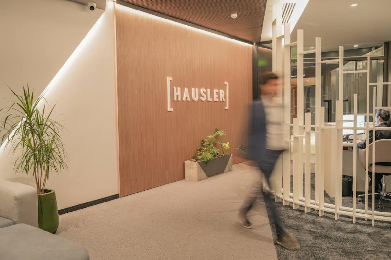 Hausler amplió su sucursal en Ola Palermo y sumó más de 500 cajas