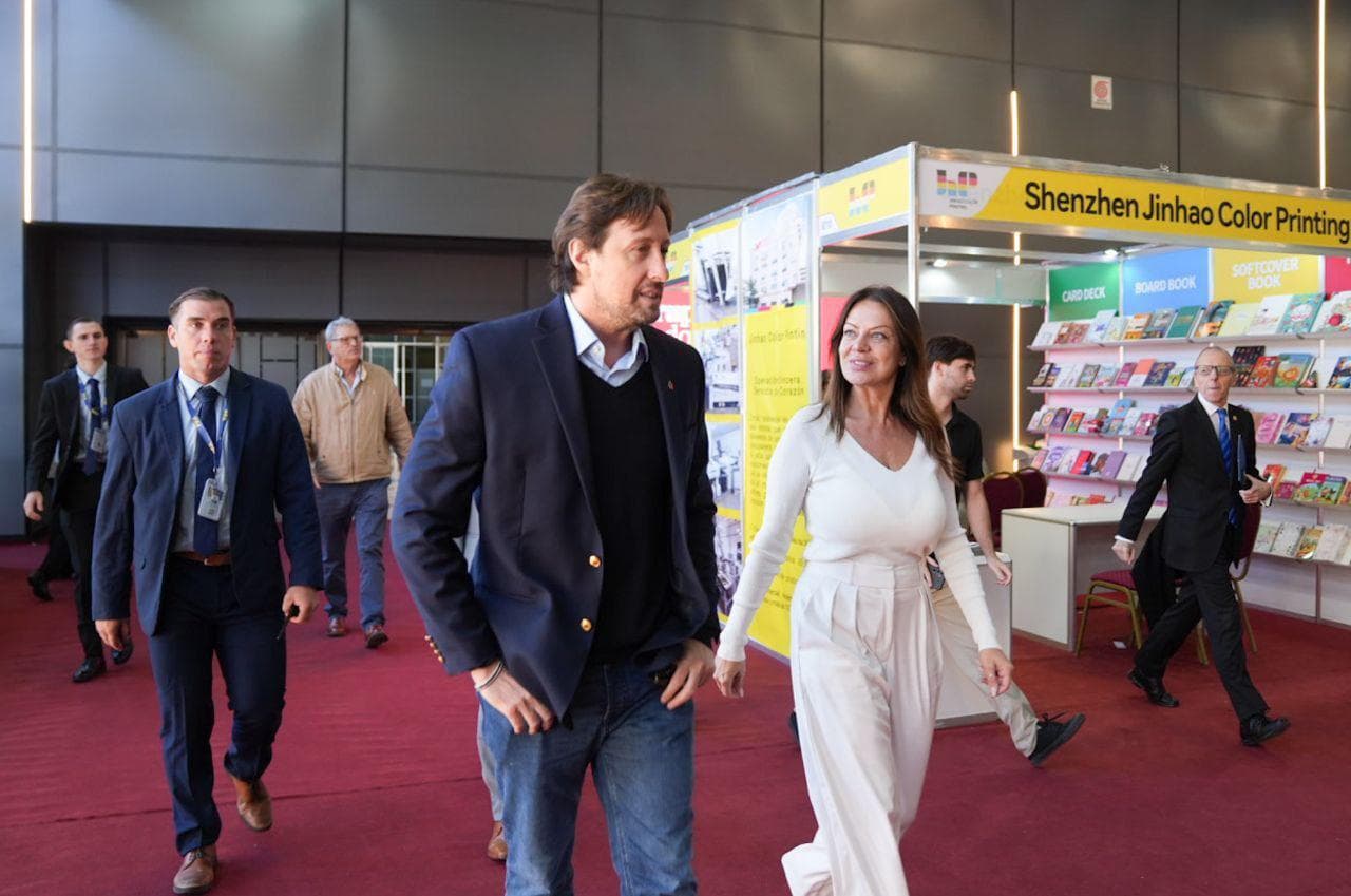 Capital Humano y la Fundación El Libro lanzan chequelibros escolares