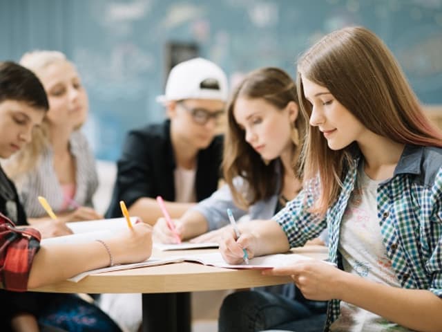 Programa de educación digital de Banco Santander y MIT Professional Education