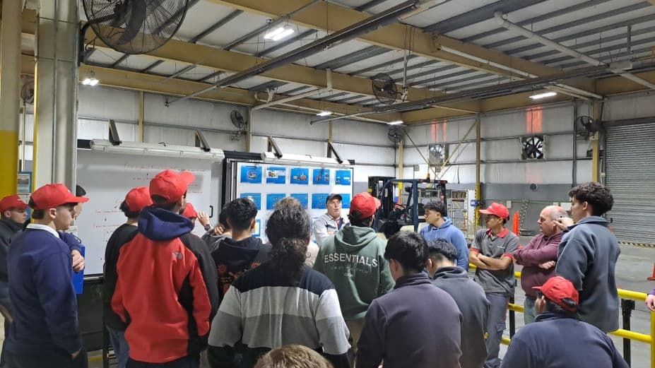 Toyota continúa realizando capacitaciones de técnica automotriz en Argentina
