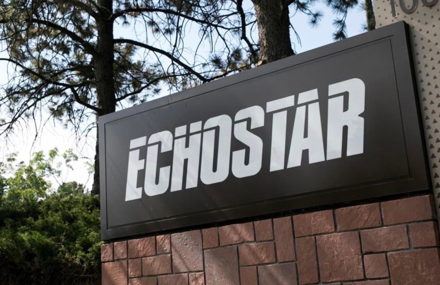 Pérdidas netas de EchoStar aumentan pese al crecimiento de suscriptores 5G