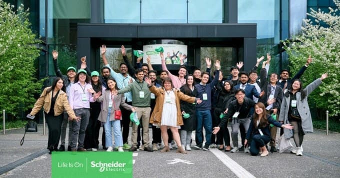 Schneider Electric lanza Go Green 2025