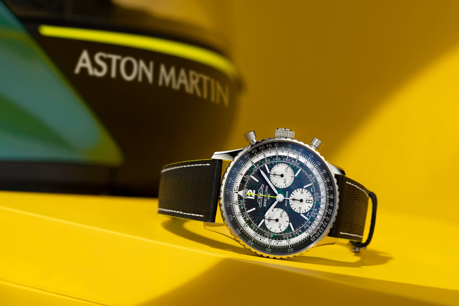Breitling y Aston Martin acuerdan una alianza global con foco en la Fórmula 1