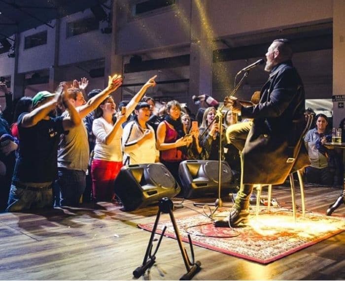 Se lanza el ciclo Quilmes Rock en el Parque: los mejores acústicos del rock nacional