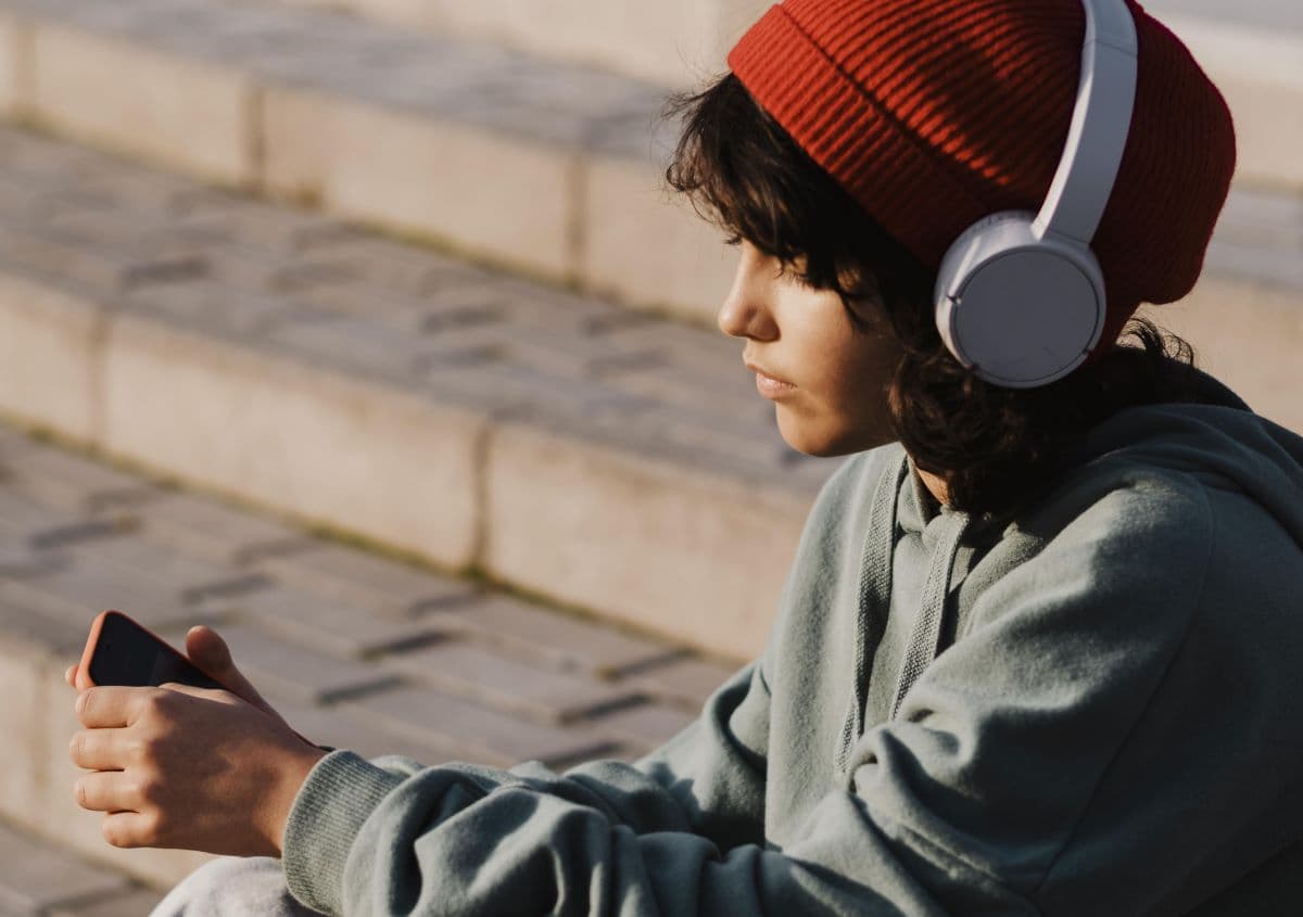 Aumentan los casos de pérdida auditiva en los más jóvenes