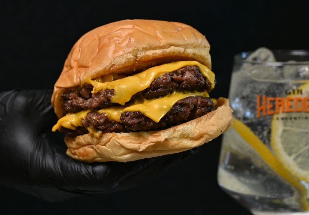 Cheeseburger Day y promos de primavera