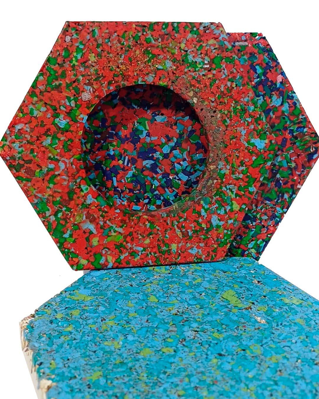 Creando Conciencia introduce línea de poliestireno de alto impacto reciclado para aplicaciones industriales