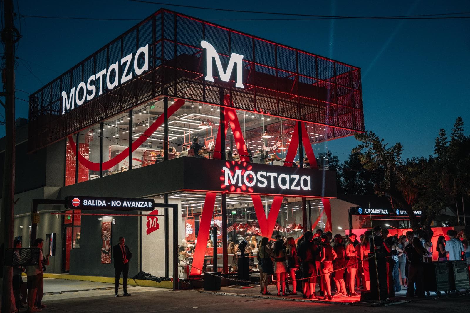 Mostaza abrió su local número 12 en Santa Fe y sumó 60 empleos