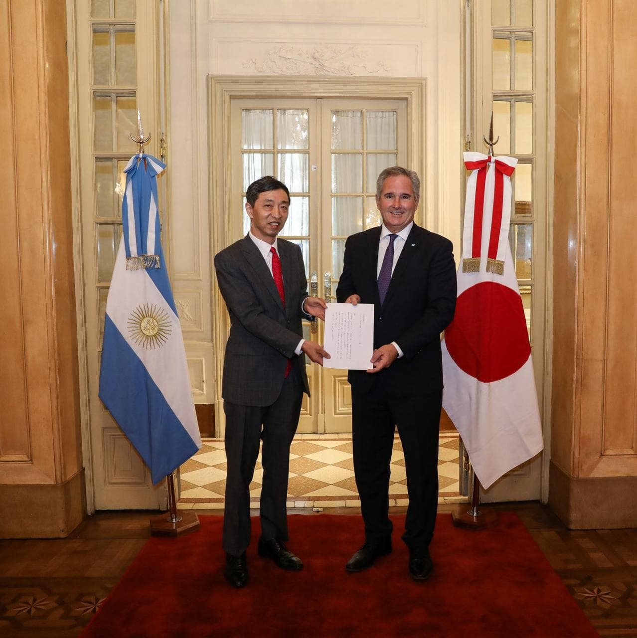 Hoshino Yoshitaka asumió como nuevo Embajador del Japón en la República Argentina