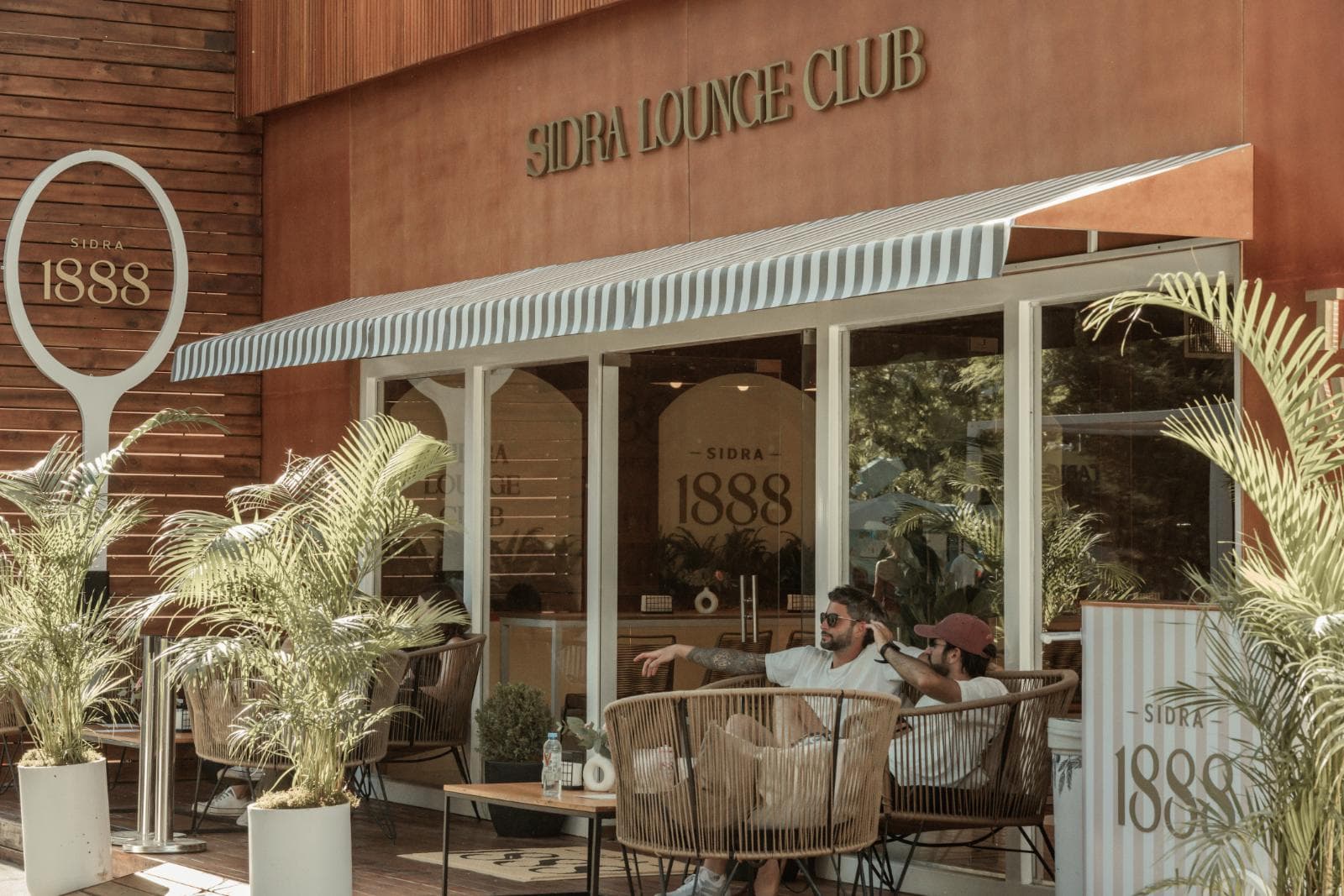 Sidra 1888 instaló un Pop Up Bar con rooftop en el IEB+ Argentina Open