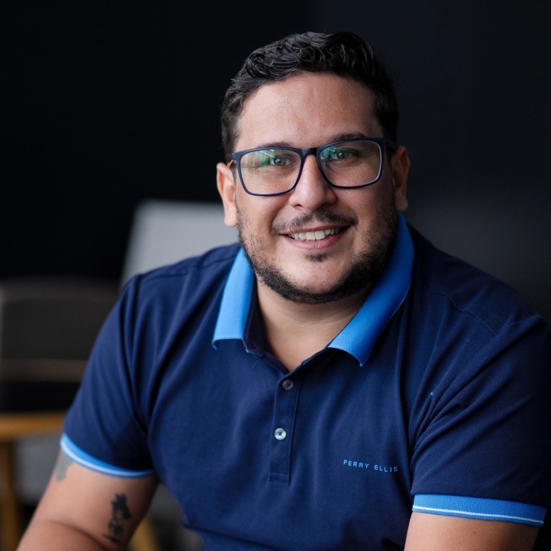 La <b>inteligencia artificial</b> crea tres nuevos perfiles laborales clave para la era digital thumbnail