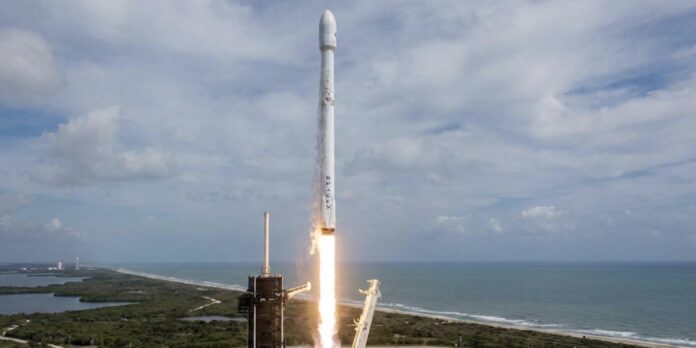 SpaceX acelera: nuevo récord de rotación en SLC-40 con Starlink 6-90